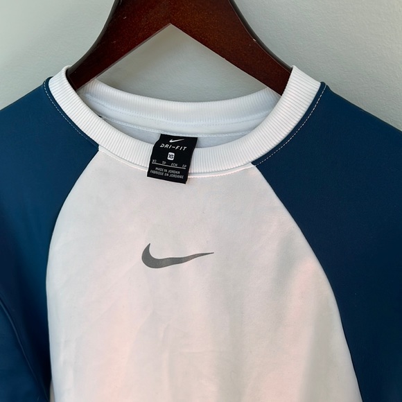 Nike Colour block Fleece lined Crewneck Sweatshirt - Picture 3 of 8